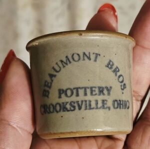 Beaumont Brothers Mini Pottery Crock